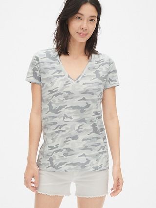 Vintage Wash V-Neck T-Shirt | Gap US