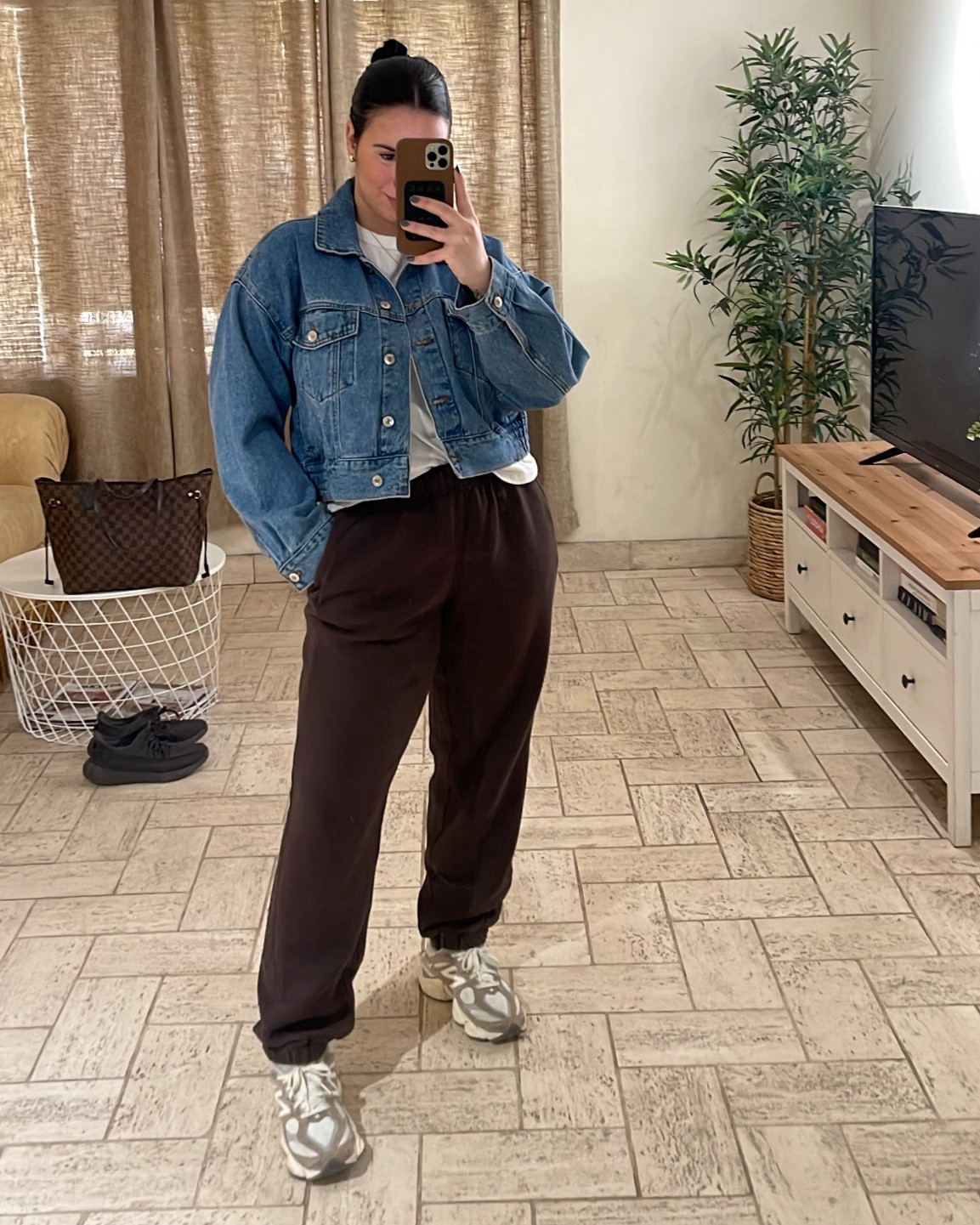 White tshirt size Large
Joggers size Medium 
Denim jacket from Forever 21 (2 years ago) size Medium 


#LTKMostLoved #LTKmidsize #LTKSeasonal