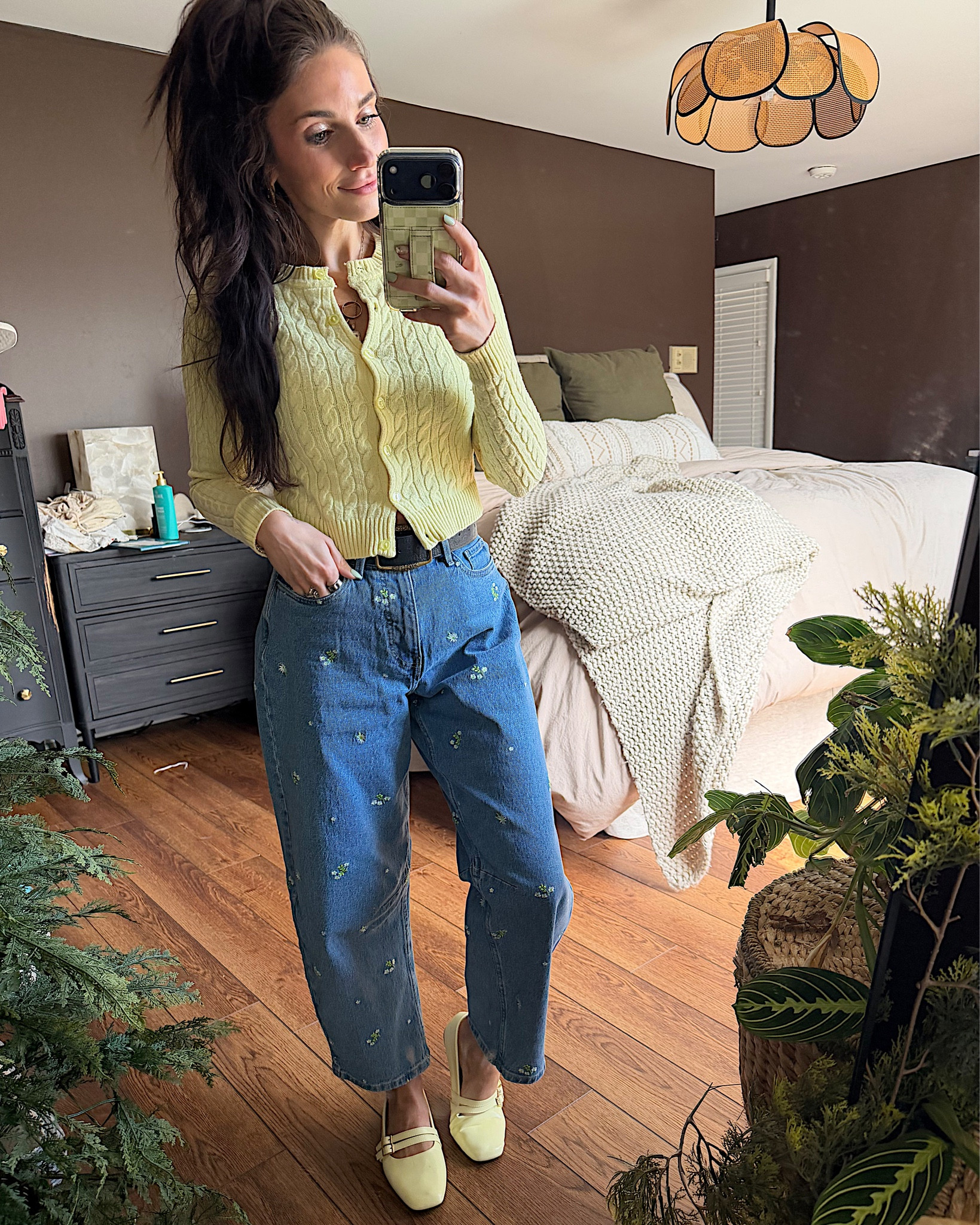 Happy Sunday 🌼

I am in absolute love with these embroidered floral barrel legged jeans from Walmart. I am wearing a size 0 and they do run big. I would say the fit it more like a 2-4 but the quality is so amazing I’m happy to pay the additional price of getting these altered to fit me 🤍

I paired these jeans with a butter yellow cardigan and flats for the ultimate spring look for church today 🤍

#LTKootd #LTKSeasonal #LTKgrwm