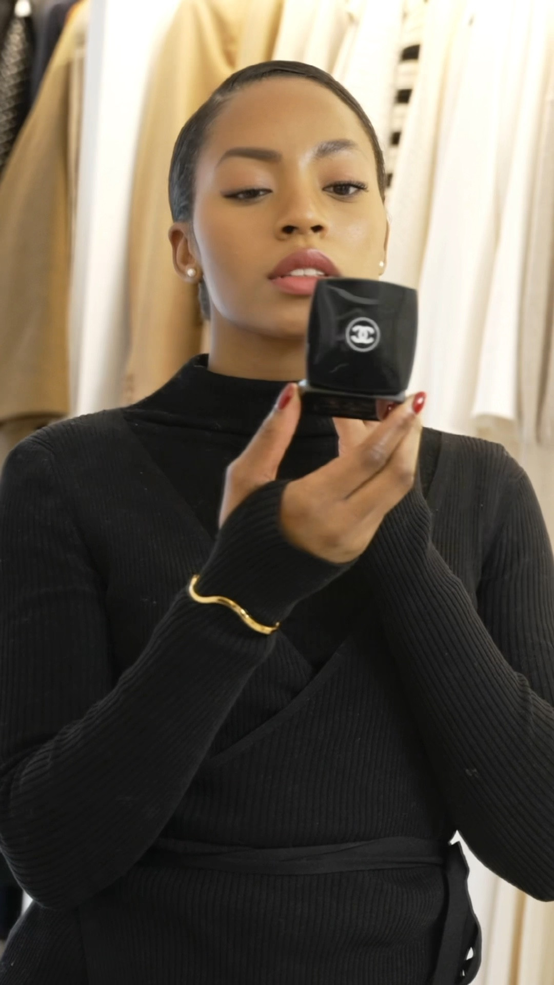 An inspo 💋🧣🧥


#fashion #style #makeup #beauty #style

#LTKStyleTip