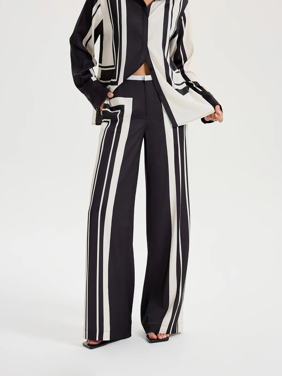 Contrast Striped Mid-Waist Wide-Leg Pants | Commense