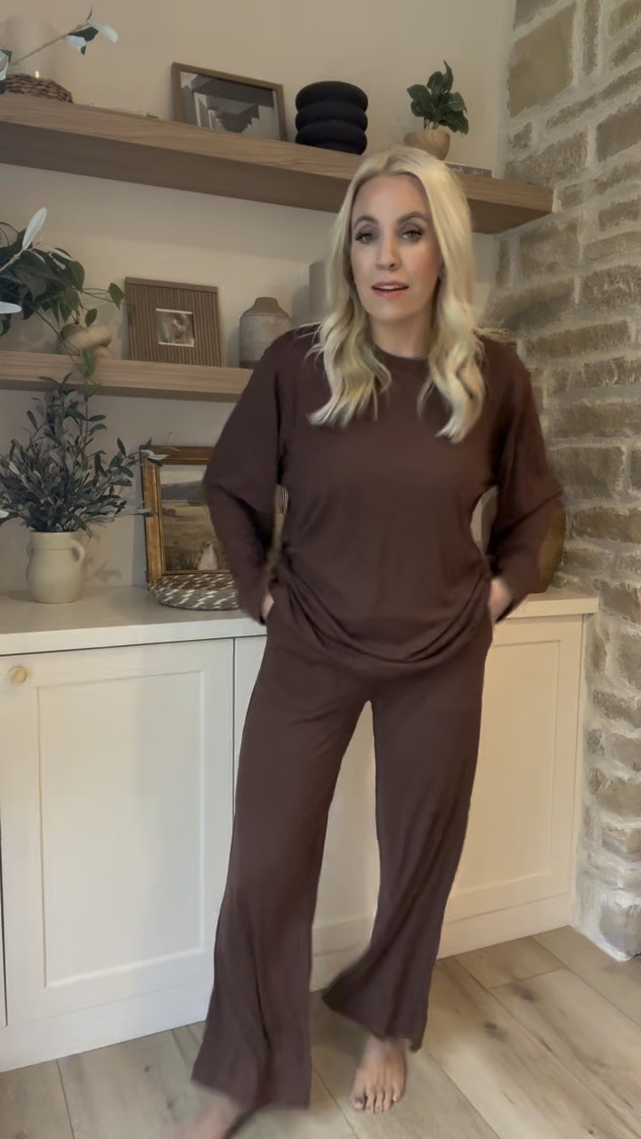 New Amazon set! Wearing a size medium. Use code L5Q6HDW3 to save $$! 

#LTKStyleTip #LTKFindsUnder100 #LTKFindsUnder50