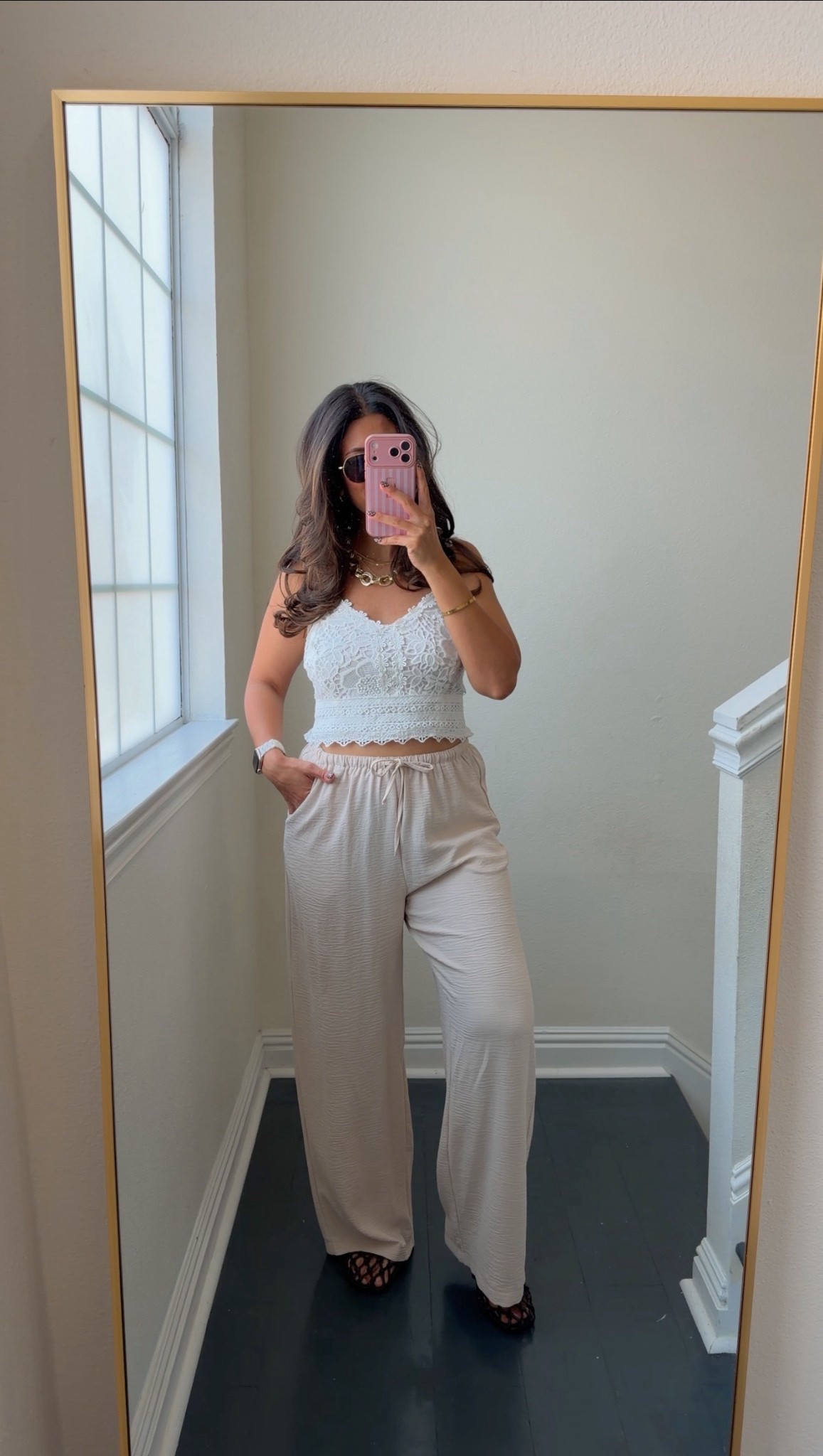 Love this simple yet cute and comfy look! 

#LTKootd #LTKSeasonal #LTKMidsize