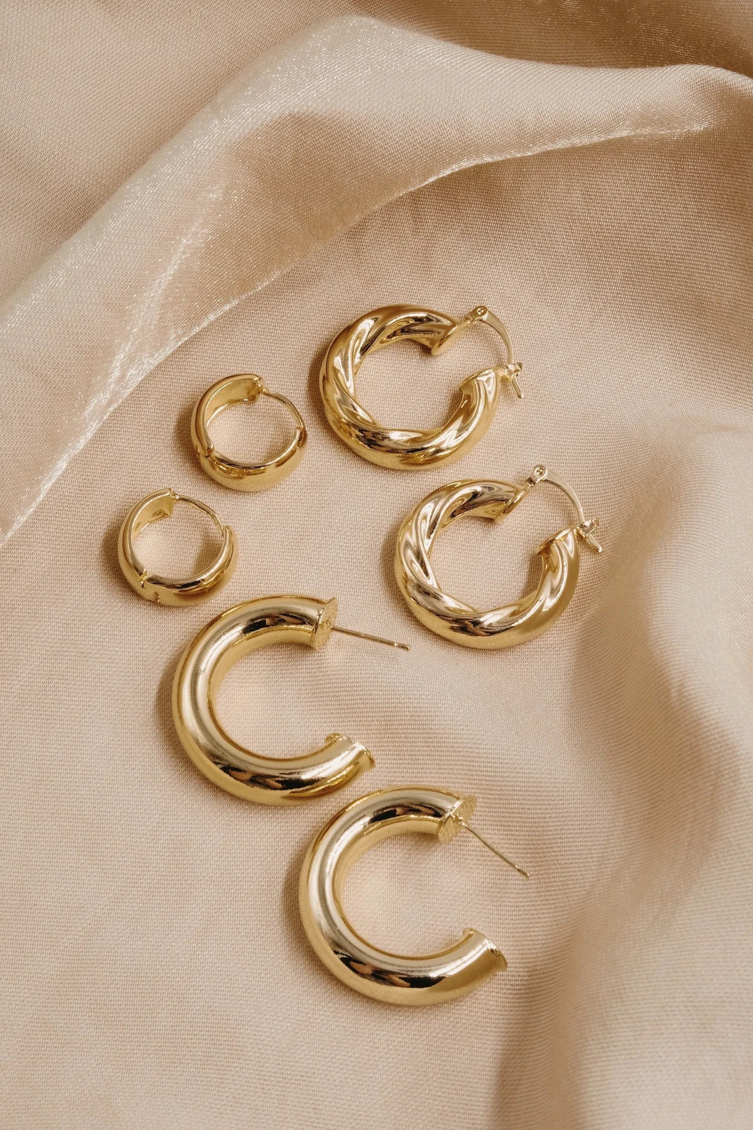 Gold Chunky Hoop Earrings 18K Gold Filled Thick Gold Hoop - Etsy | Etsy (US)