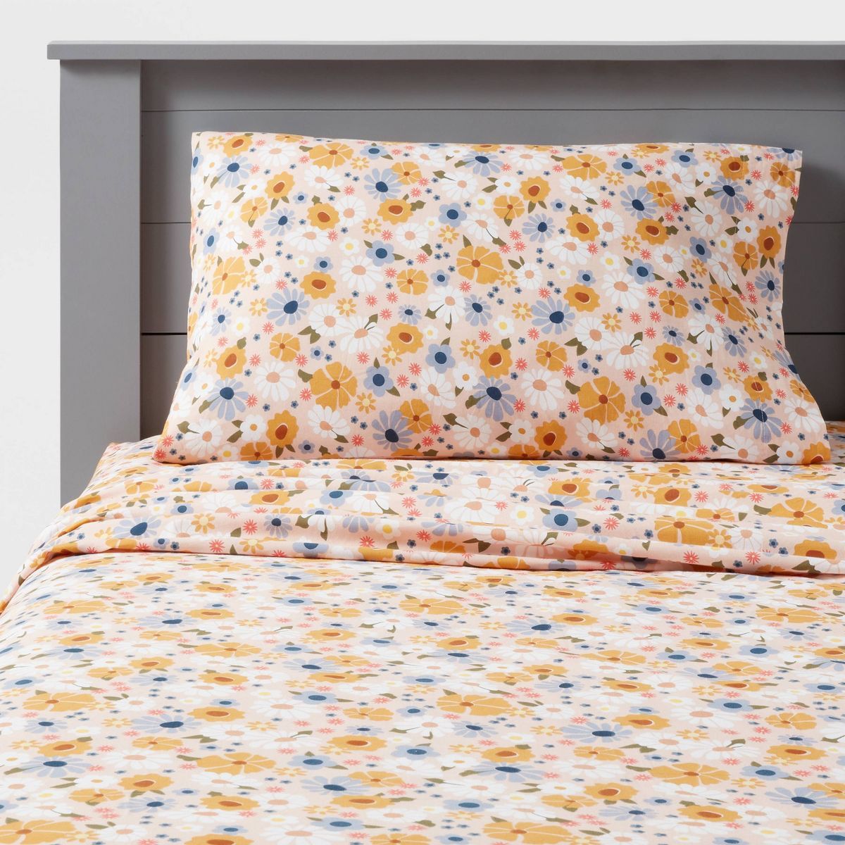 Vintage Floral Print Cotton Kids' Sheet Set - Pillowfort™ | Target
