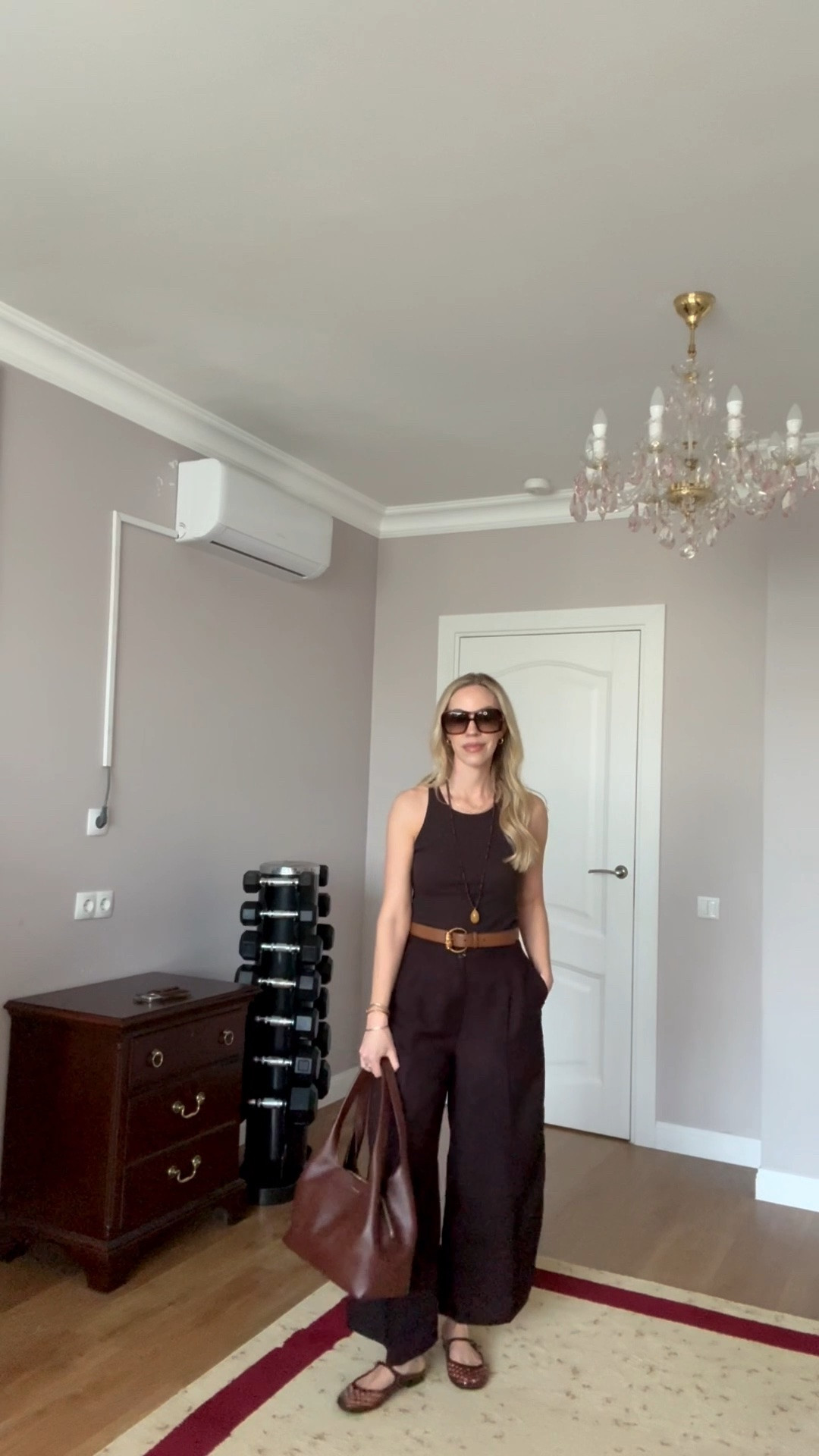 Dark brown outfit for summer - tank, linen pants and jelly shoes each under $35! And my Le Tanneur handbag is 20% off right now 🙌🏻

#LTKSaleAlert #LTKOver40 #LTKgrwm