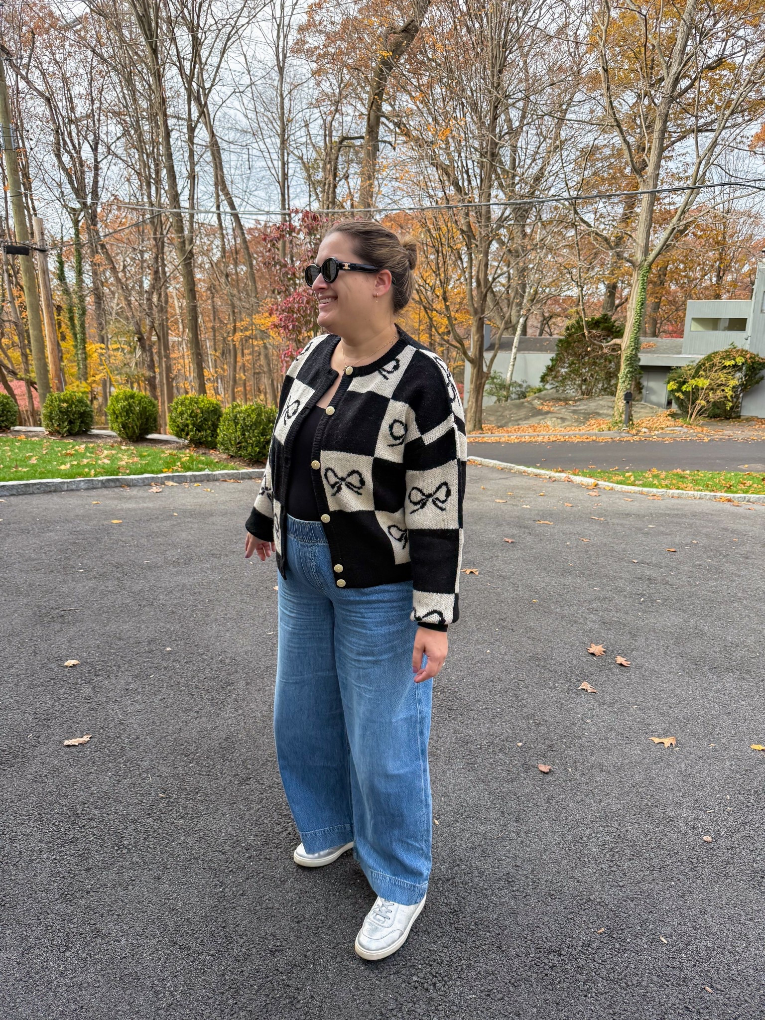 Postpartum style, cardigan and jeans

#LTKStyleTip #LTKMidsize #LTKootd