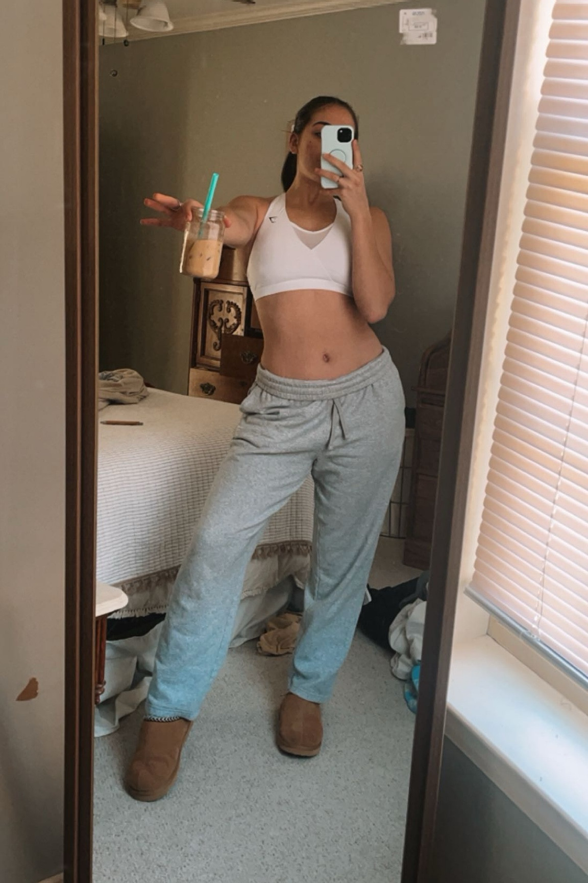 These are favorite sweatpants from Gymshark!! They are men’s and have a wide leg ( not joggers!) wearing a size medium!! I also love this medium support sports bra, I got it in multiple colors! ( wearing M)
#LTKfit #affordablegymclothes #womensgymshark

#LTKSeasonal