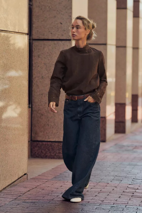 Belt made of leather with a width of 1.2 inches (3 cm). Squared metal buckle. | Zara US