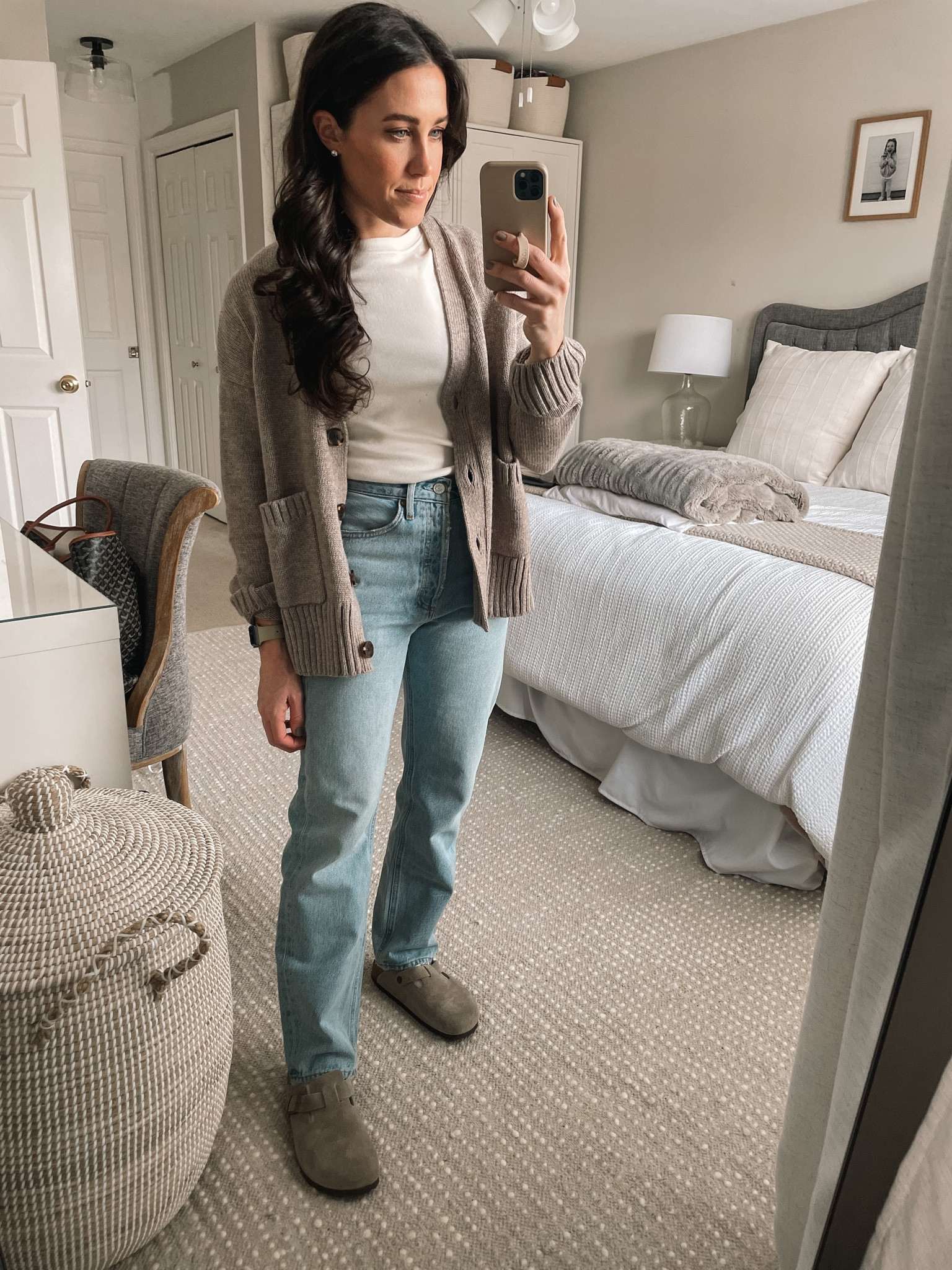 3.28.23
Amazon Cardigan
Mango Tee
Agolde Jeans 

#LTKunder100 #LTKstyletip #LTKSeasonal