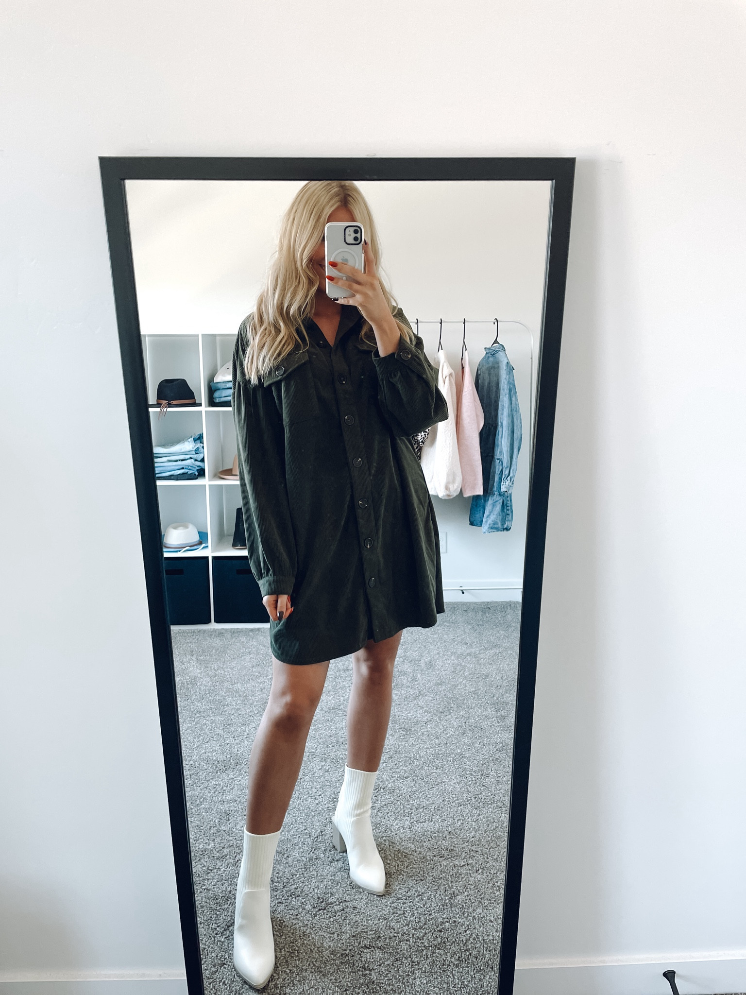 teacher outfit idea!
Green Cordoroy dress comes with a belt but I’m wearing without!

Dress: wearing M
Boots: sized up half  

#LTKWorkwear #LTKSeasonal #LTKFindsUnder100