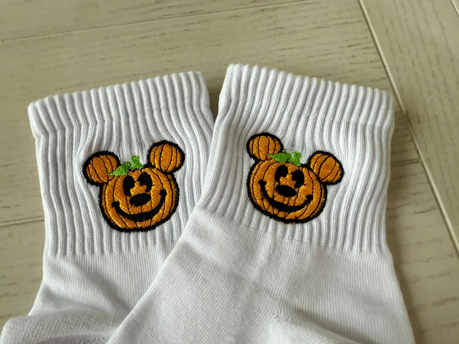 Mouse embroidered Pumpkin Socks | Etsy (Global)