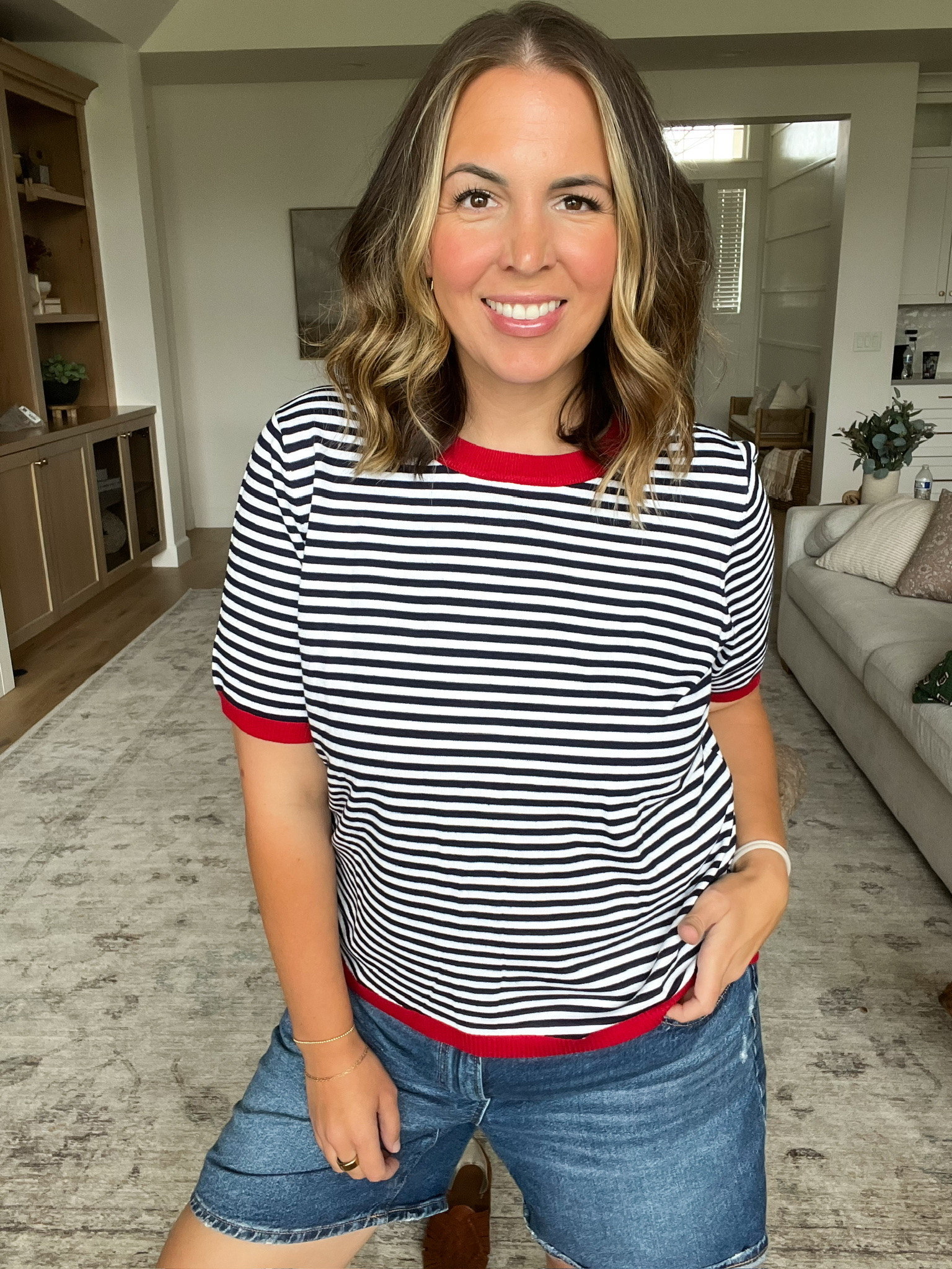 Another great transition Spring top! The stripes are so cute

Spring fashion, Spring style, Mom style, Mom fashion, Transitional Spring finds 



#LTKFindsUnder50 #LTKStyleTip