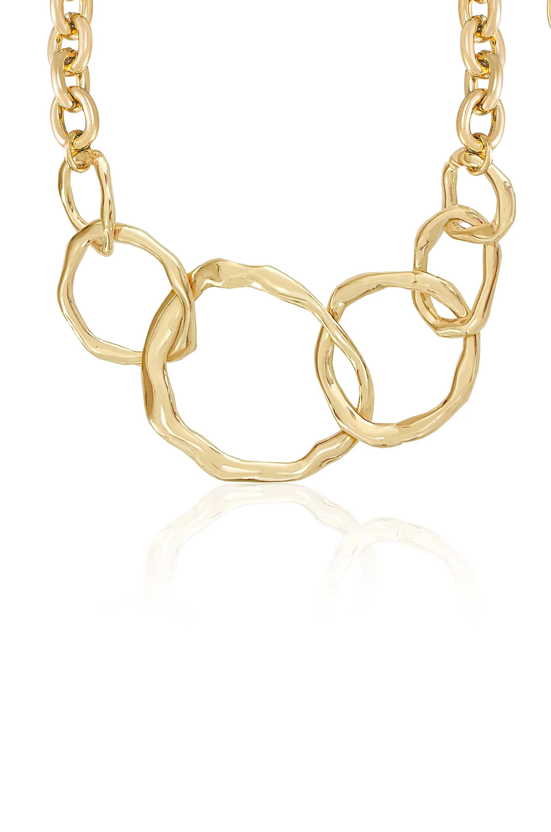 Interlocking Golden Chain Necklace | Ettika