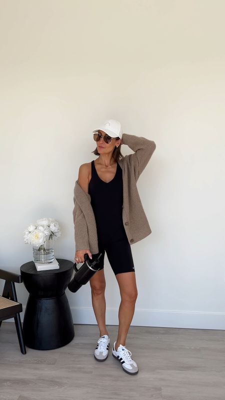 How to style a cardigan for transitioning weather ☁️ comment CARDIGAN to receive shopping links in your DM! 

I love this cashmere piece but am linking a super similar and more affordable option as well! 

#LTKstyletip #LTKfitness #LTKSeasonal