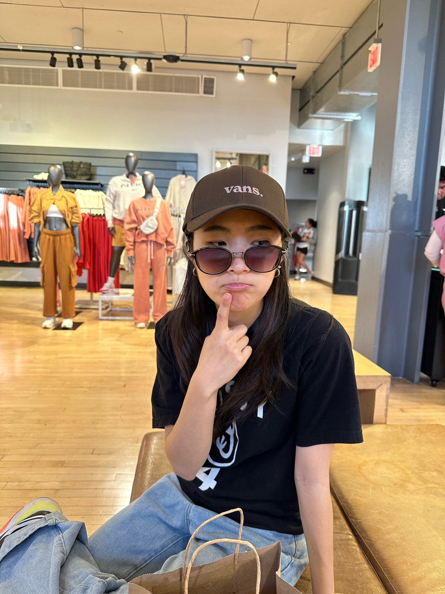 New brown Vans cap for this fall🤎

#LTKTravel #LTKSeasonal #LTKStyleTip