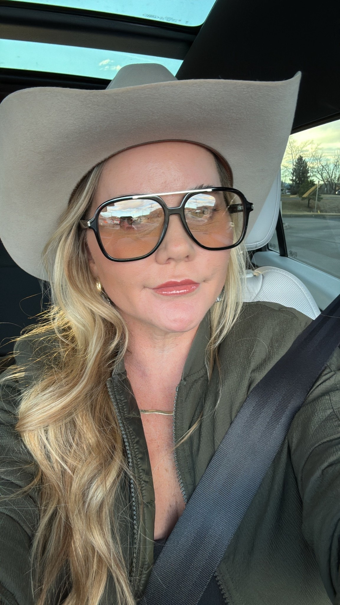 Saint Laurent glasses on sale, designer sunglasses, saint laurent on sale 

#LTKOver40 #LTKSaleAlert #LTKGiftGuide