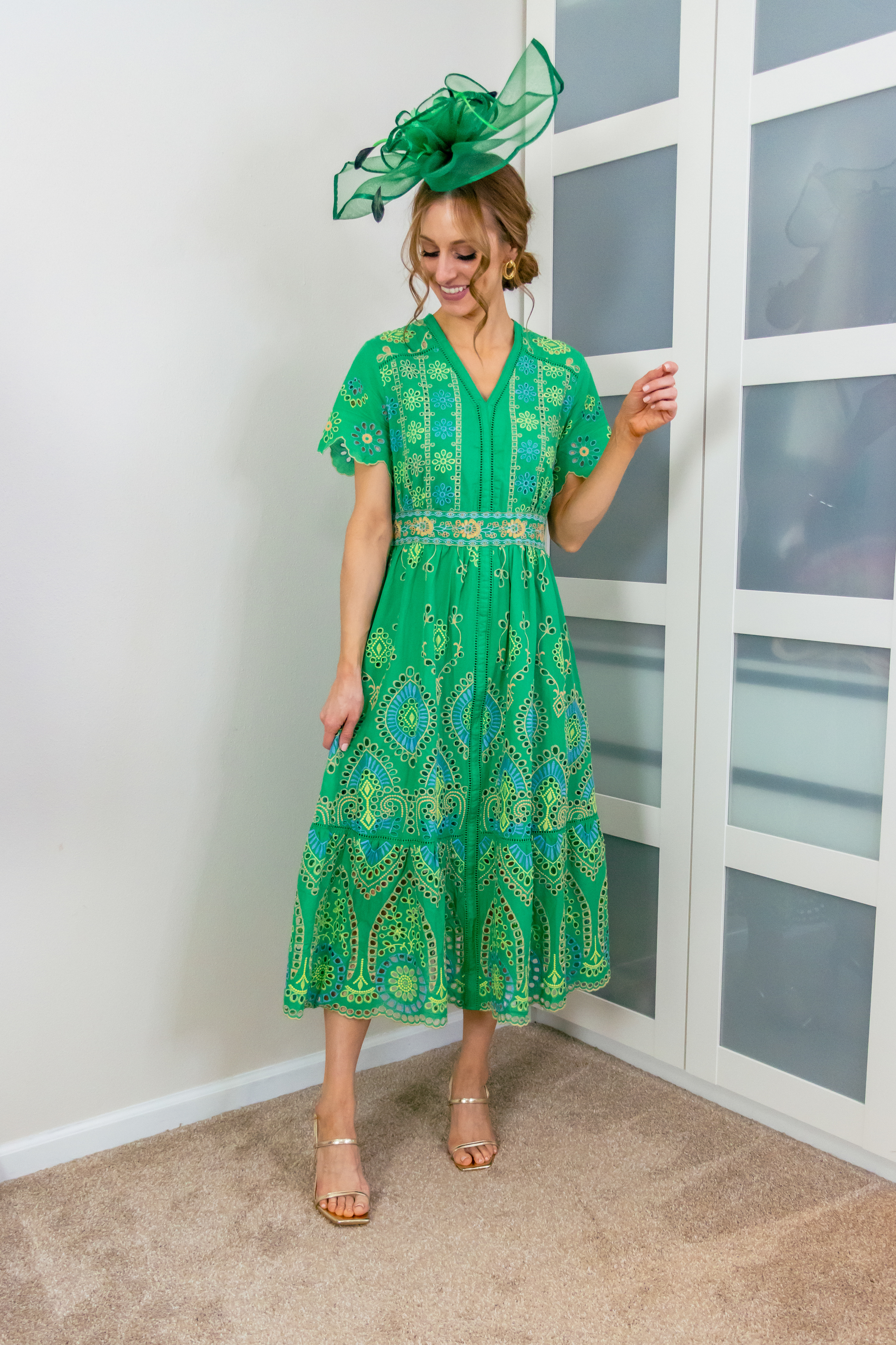 Who doesn't love a good derby day look?! This one is not only cute, but incredibly comfortable!

>I'm wearing a size small in the dress.
>The gold heels fit TTS
 

 #LTKSeasonal