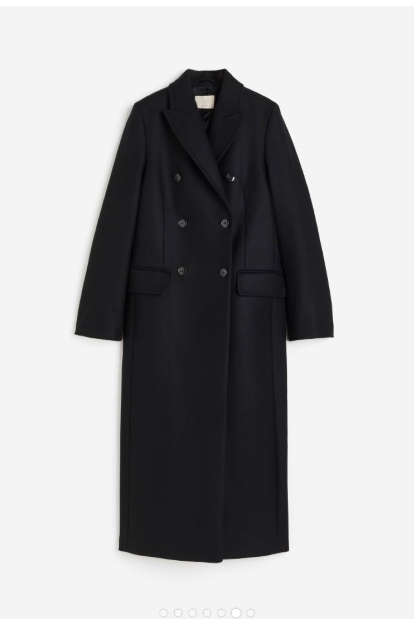 The perfect black coat for fall/winter 

#LTKeurope #LTKbeauty