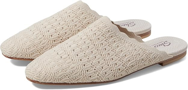 Skechers Women's Cleo Snip-Sweet Daffodil Mule | Amazon (US)