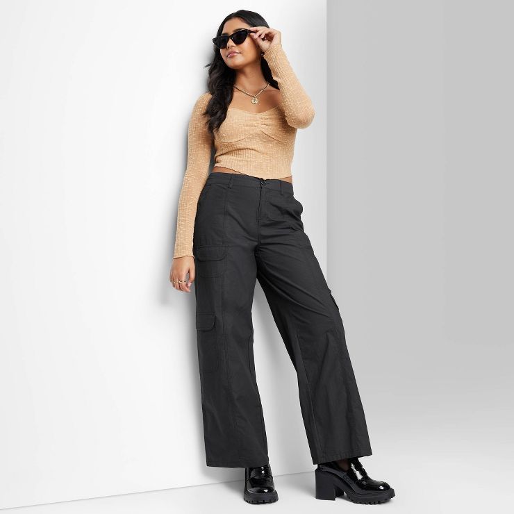 Women's Low-Rise Wide Leg Cargo Pants - Wild Fable™ | Target