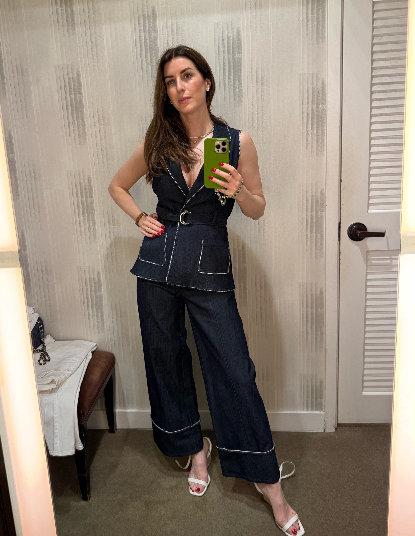 A couple things to note I do need to go and have a hook and I put in on the chest to keep it closed. I am busty so I sized up to an eight for the girls and then I’m wearing my typical size 2 on the bottoms, it’s such a fun and I’m sad and it switches up the waist and it looks so flattering on so I just wanted to give you a heads up if you’re not busty, I would say get your true to size and go with it. You may still want to put a hook in eye there, but I definitely would need to do that.