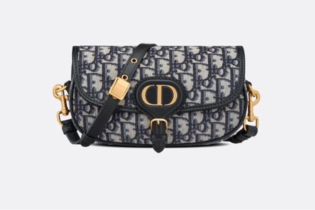 This beautiful Dior bobby east-west bag is legit everything and perfect for the fall 

#LTKitbag #LTKstyletip #LTKfit