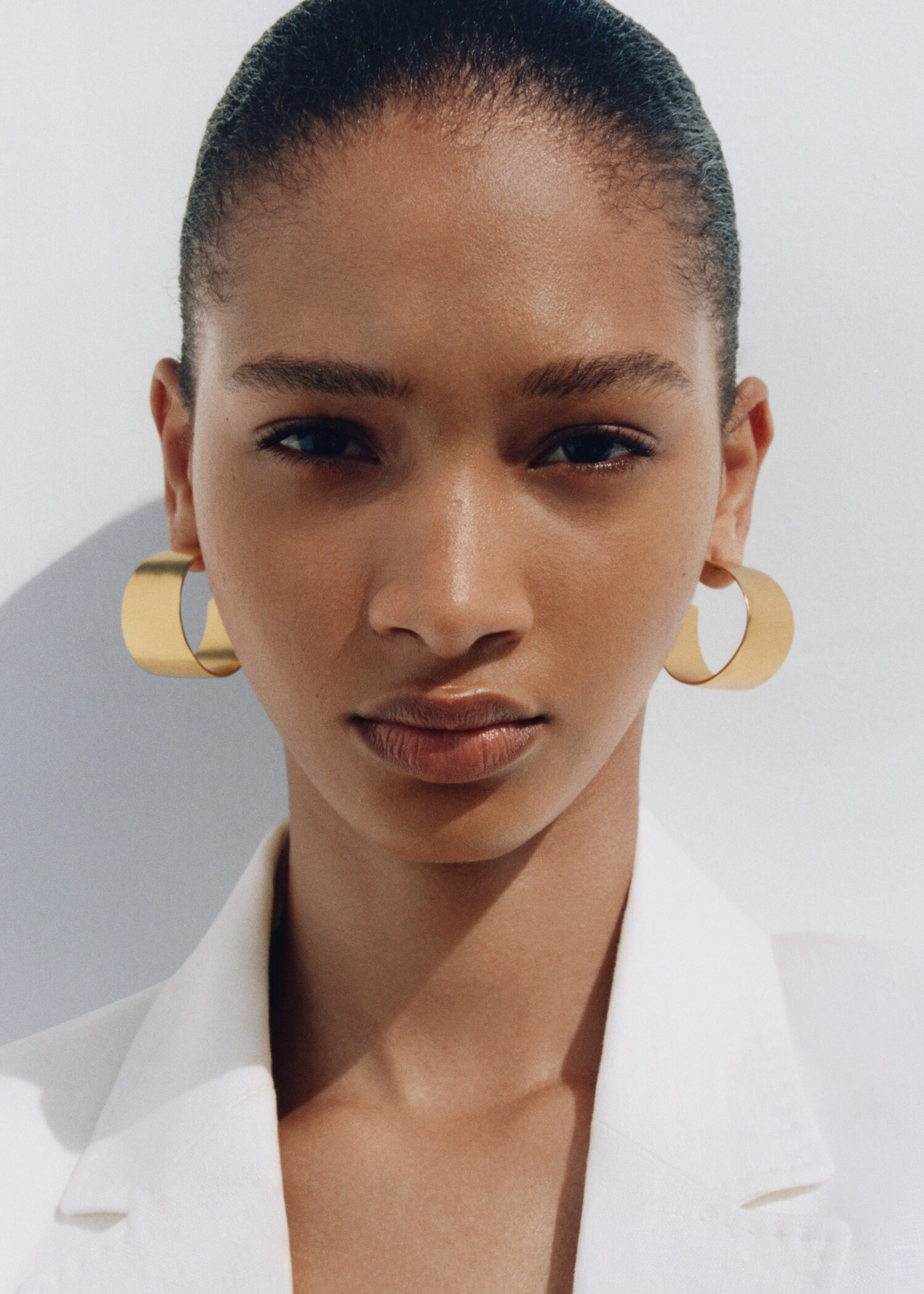 Volume hoop earrings | MANGO (US)