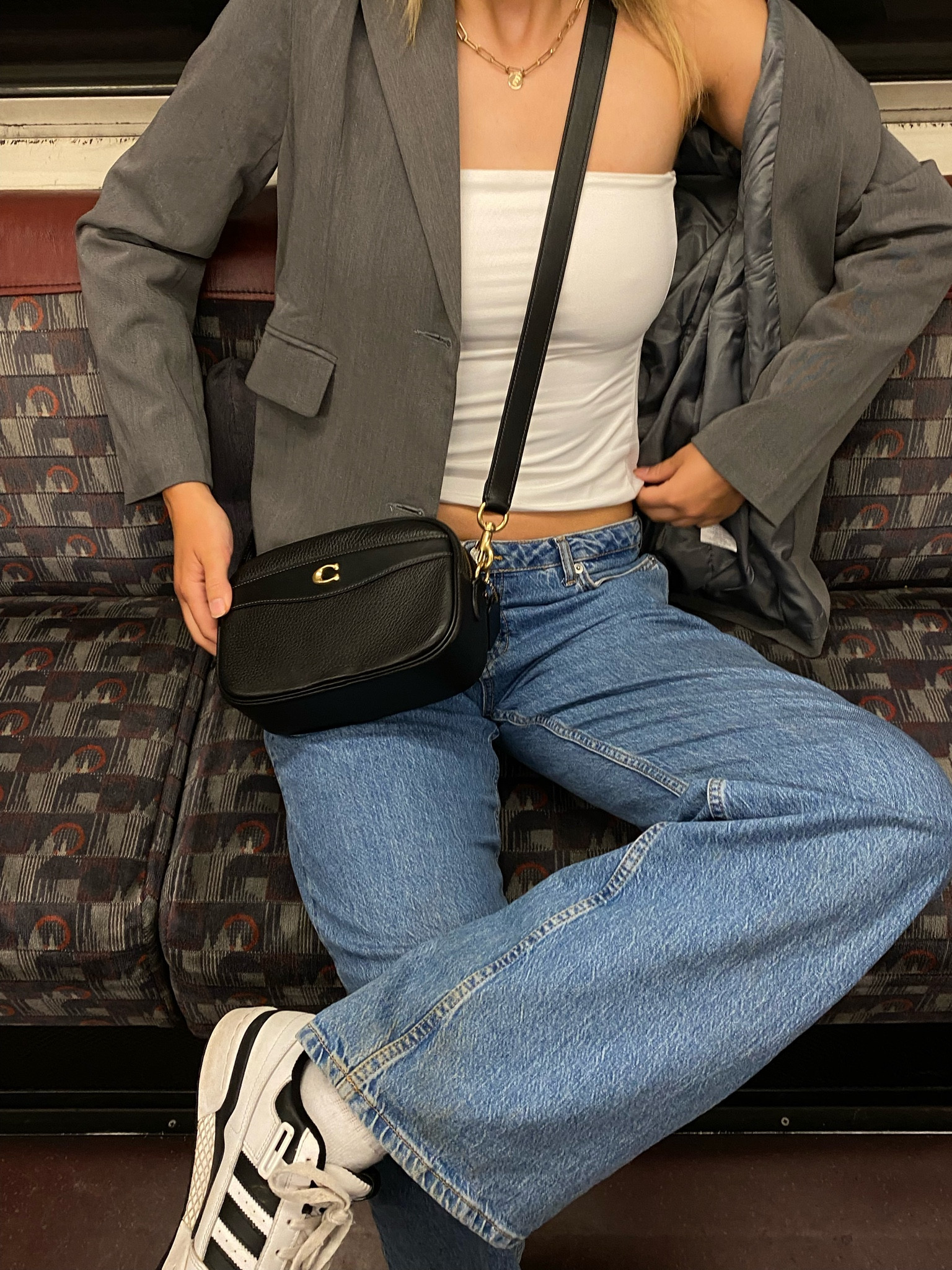 Tube london style 

#LTKeurope #LTKSeasonal #LTKstyletip