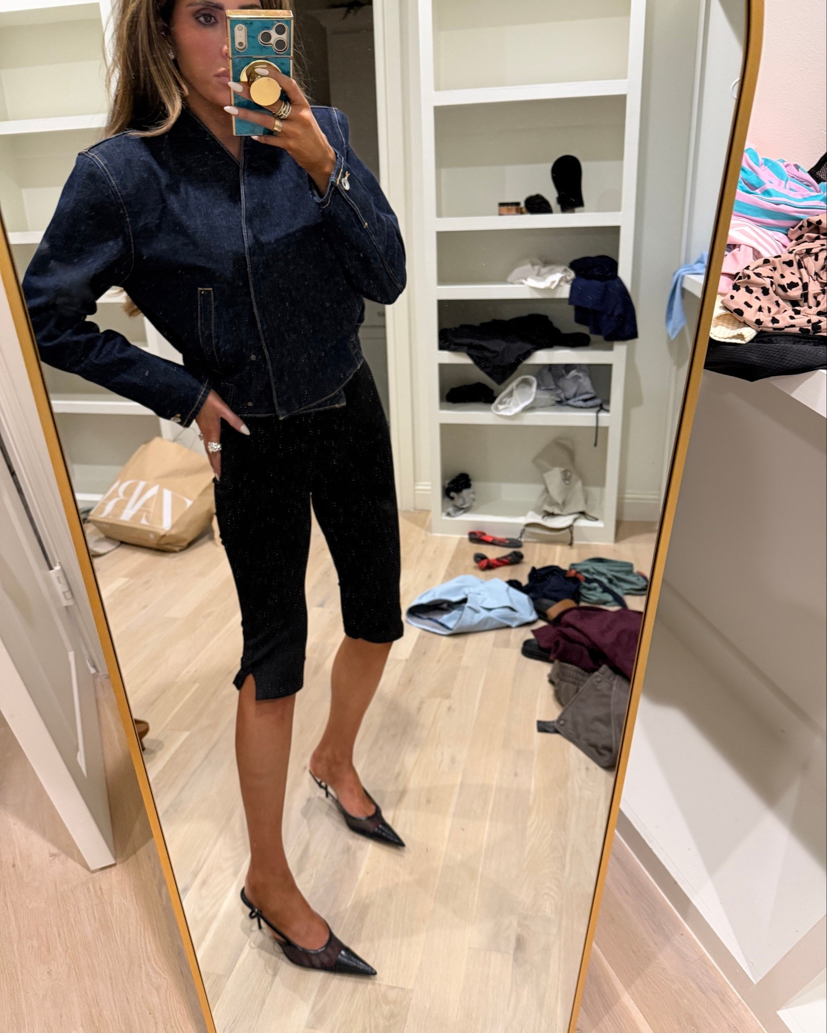 Small in my black capri pants. XS in denim jacket!! 

Zara fashion, Zara finds, Fall outfits women, Autumn outfits, Business casual workwear, Gemme Beauty, Emily Gemma

#LTKSeasonal #LTKdayinmylife #LTKWorkwear