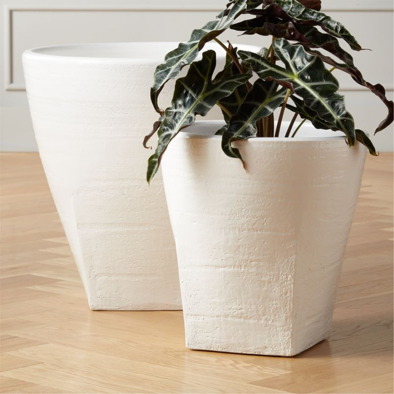 Virgil Matte White Modern Planters | CB2 | CB2