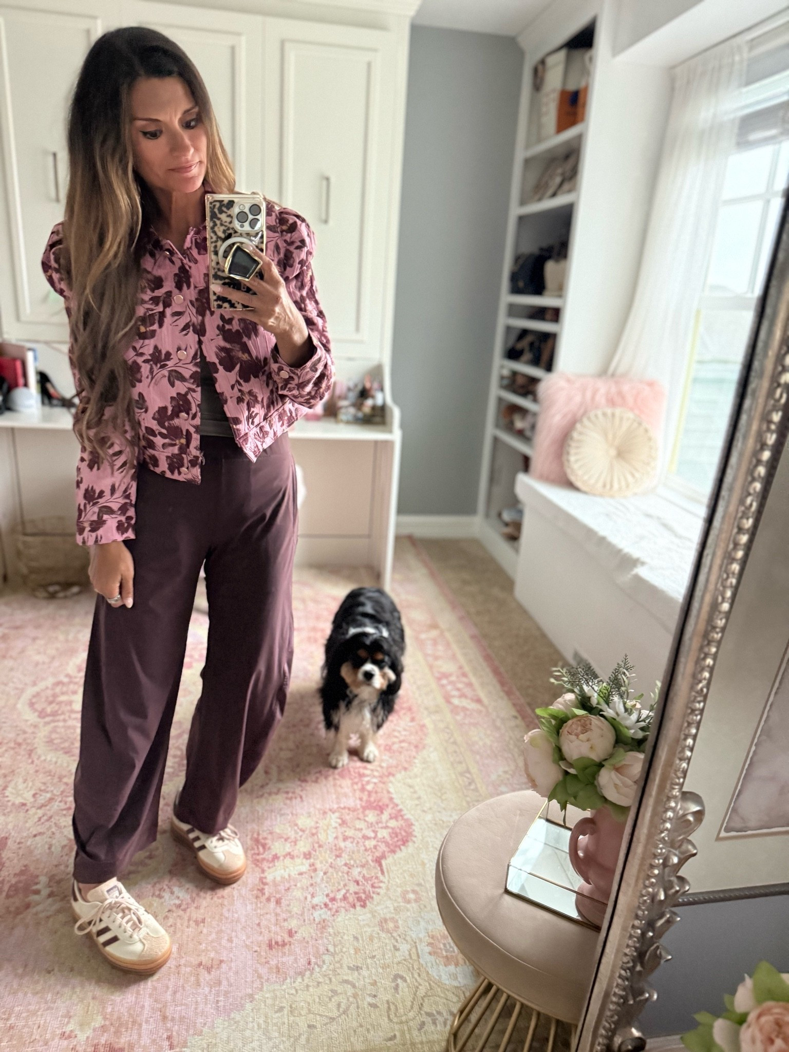 Casual fall outfit in the viral barrel pants