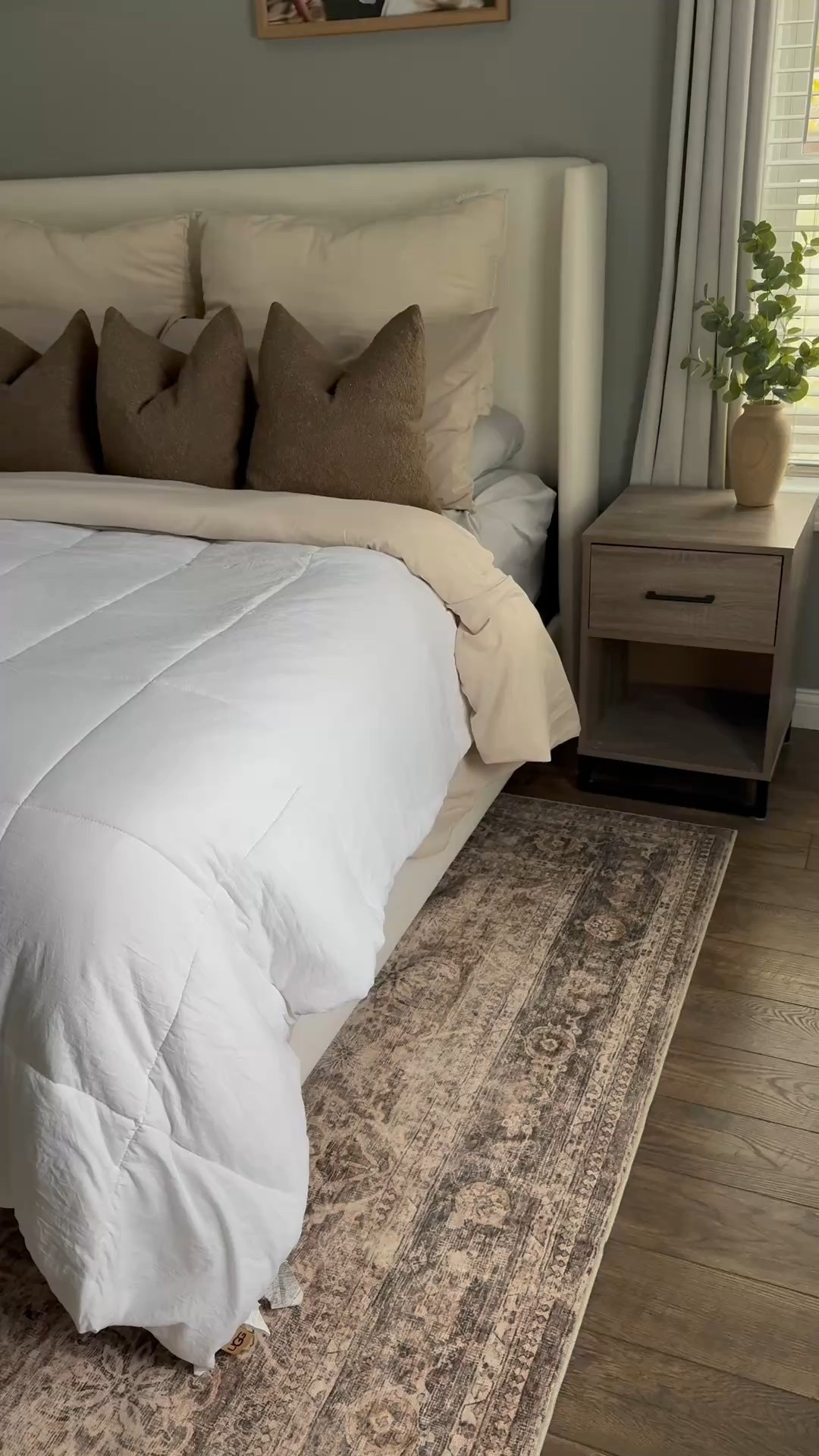 Cozy bedding for the season 🧺🐻🤍

Throw pillows
Cozy bedding
Cozy bedroom
Bedroom inpso
Bedding inspo
Comfy bed

#LTKHoliday #LTKHome