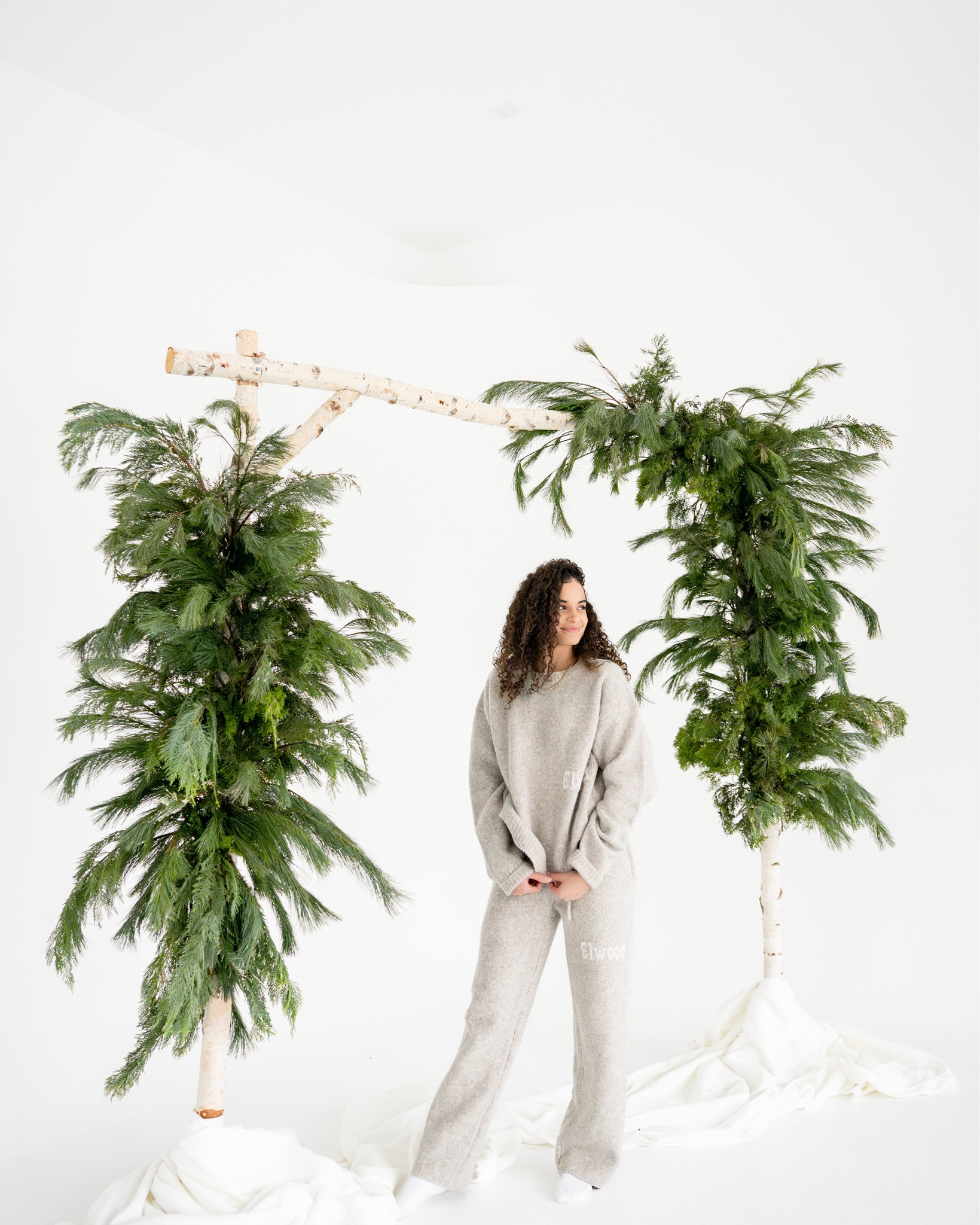 The coziest knit set!!


#LTKSeasonal #LTKMostLoved #LTKStyleTip