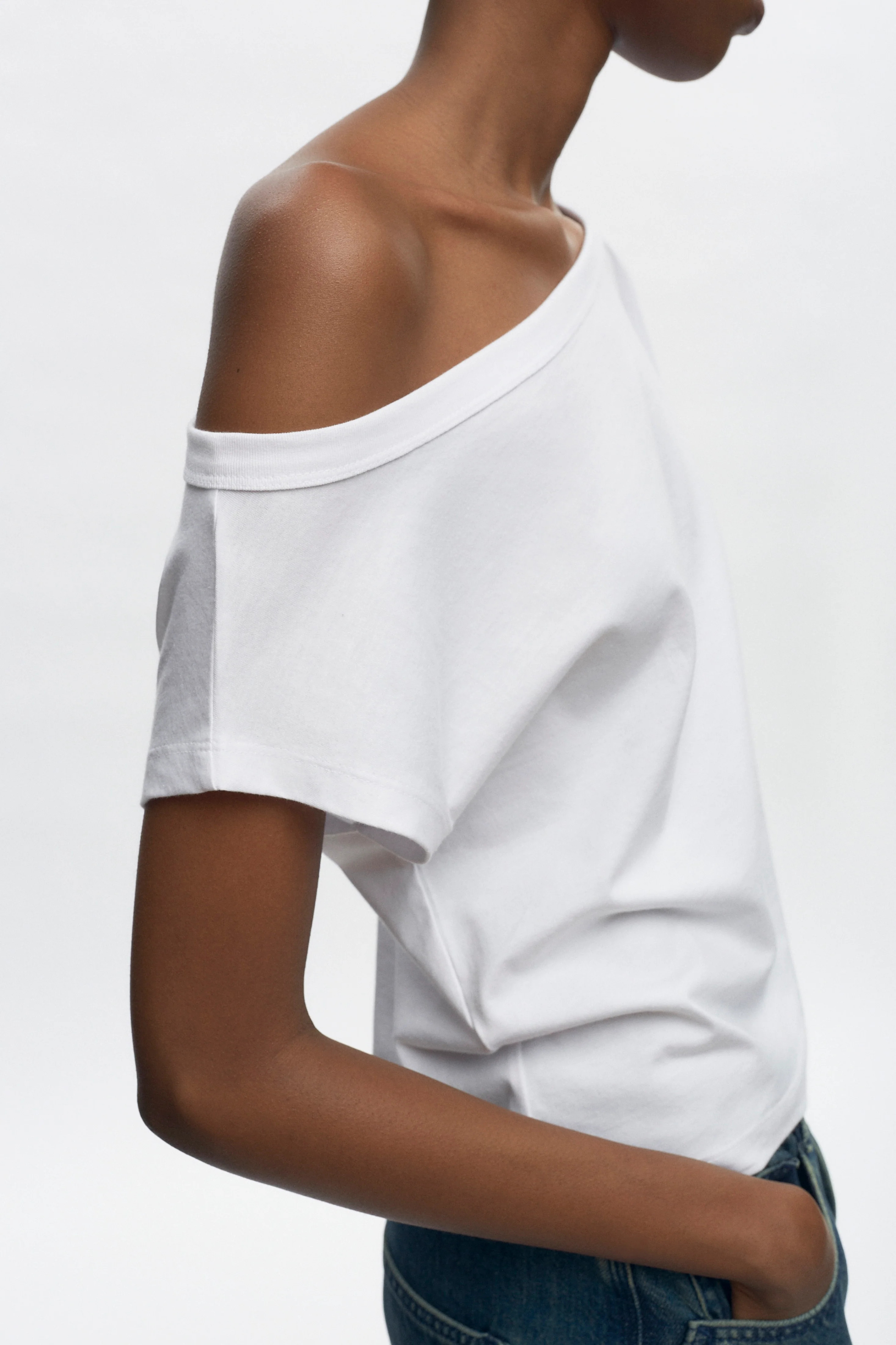 Women's Off Shoulder Tee | Kotn