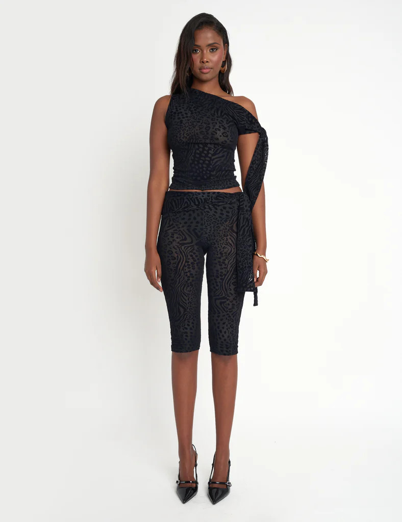 Knot Detail Tie Side Leopard Devore Capri Pants Black | Public Desire