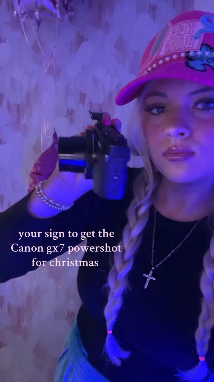 Camera is linked in my Amazon Storefront (there are several deals for whichever suits you best!) 

This Camera is THE BEST investment ever, I got mine 2 years ago, and i no joke use it everyday. I film all my youtube videos, and take all my instagram photos on it. 

This is your sign to purchase one, or ask Santa to bring you one 😉

#canongx7markii #canongx7 #christmas #christmaslist #christiangirl