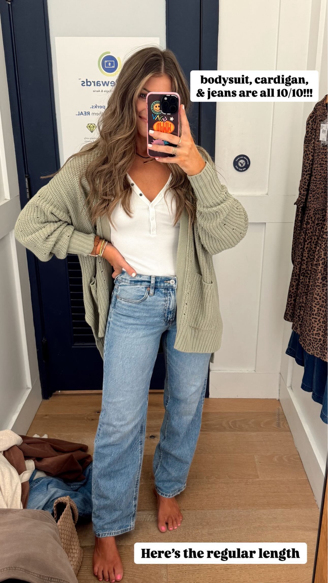 XS cardigan! Size down!
Small bodysuit 
0 regular jeans 
Here’s the regular length  bodysuit, cardigan, 
& jeans are all 10/10!!!