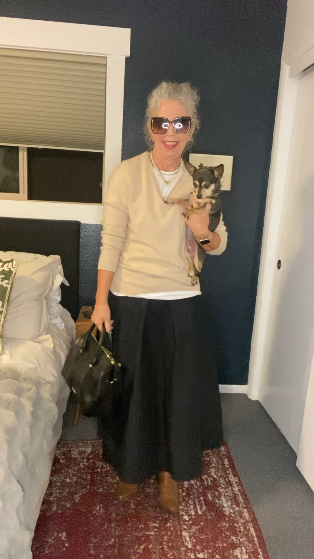 Skirt and cowboy boots style 