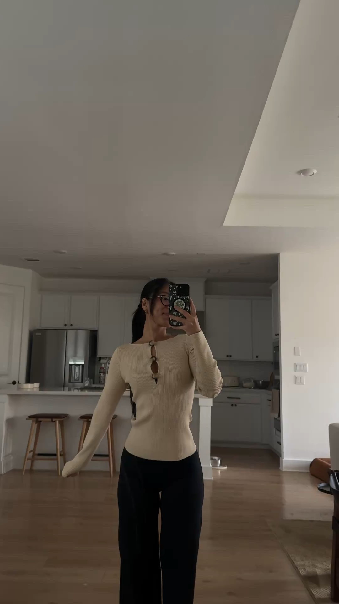 WAIST SNATCHED in this top omg 

#LTKSeasonal #LTKPetite #LTKGiftGuide