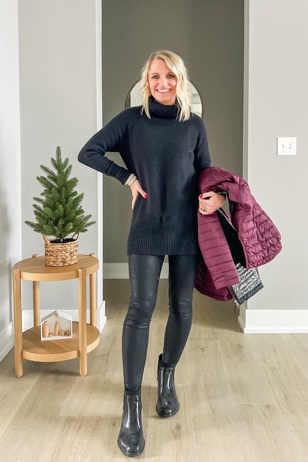 What I wore!
Sweater- sold out, linked similar 
Leggings- old from Aerie, linked similar 
Boots- 7, from Target last year, linked this year’s boots
Coat- Columbia outlet, linked similar 

#LTKSeasonal #LTKstyletip #LTKfindsunder100