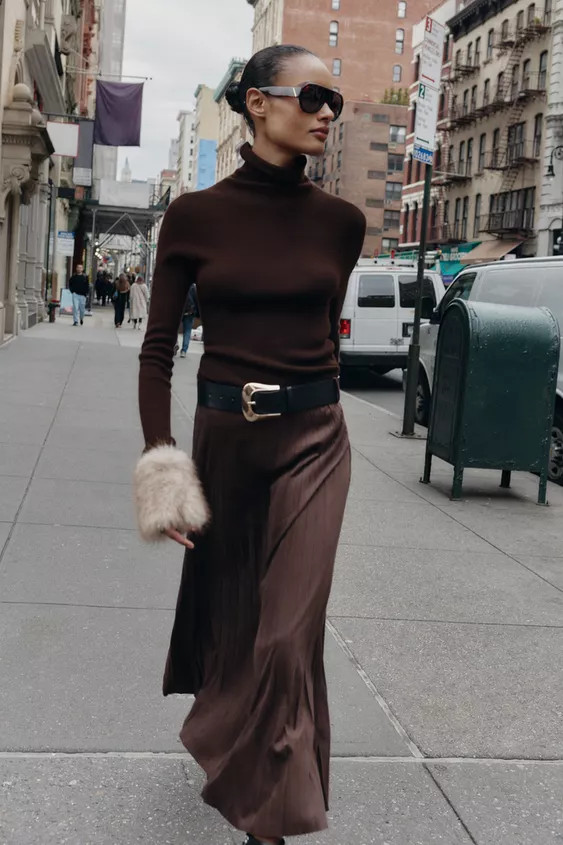 SUEDE EFFECT PLEATED MIDI SKIRT WITH BELT | Zara US