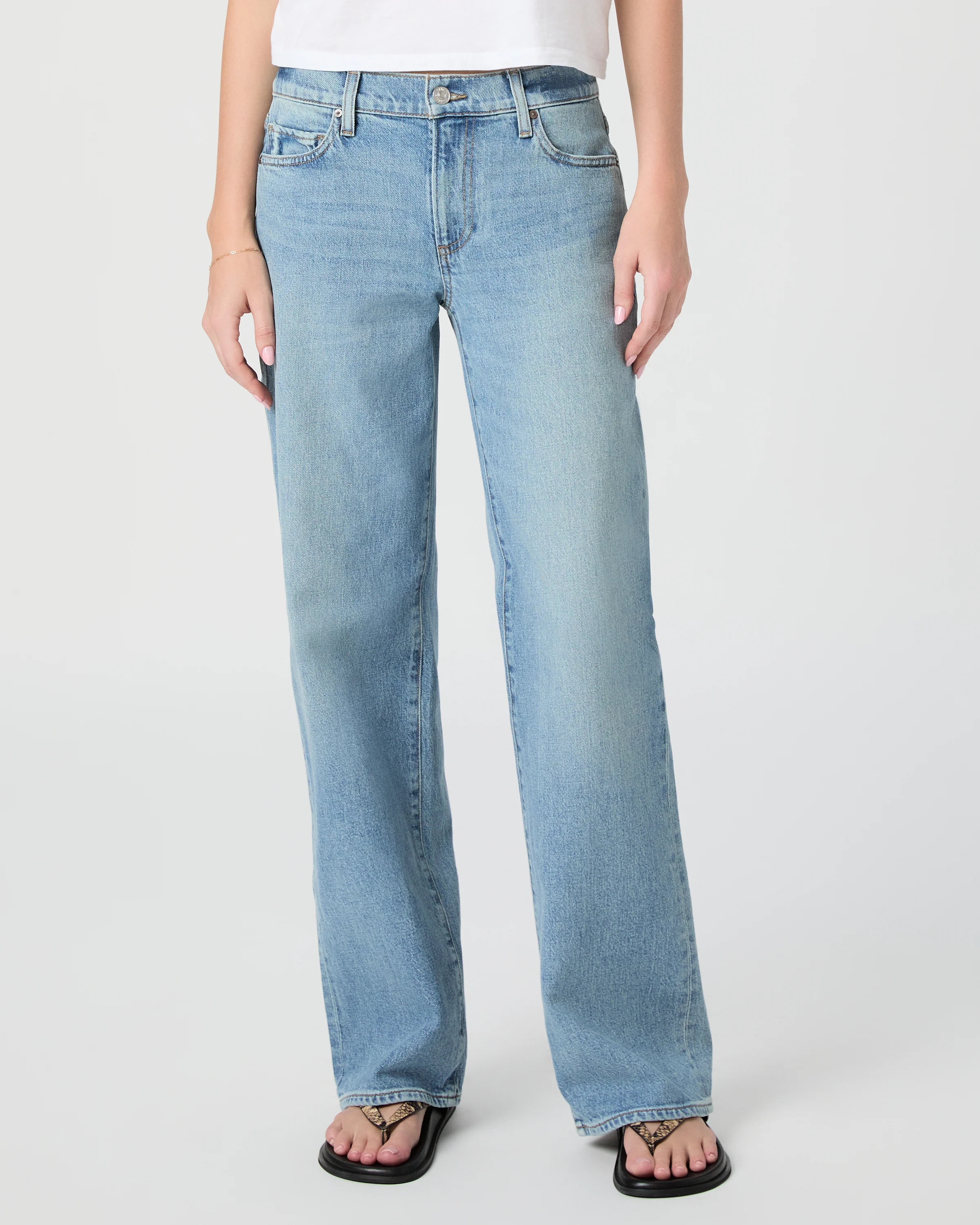 Low Rise Dana Straight Jean | Paige