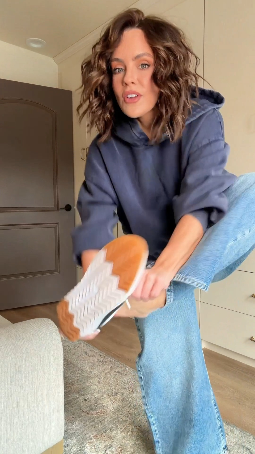 Absolutely loving the cool girl vibe of these wide leg jeans from gap. I’m in my true size 25. I got the petite length. I’m 5’2 
Wearing a small in hoodie


#gapstyle @gap #outfitinspo #jeans #baggyjeans #casualoutfit 

#LTKFindsUnder50 #LTKFindsUnder100 #LTKPetite