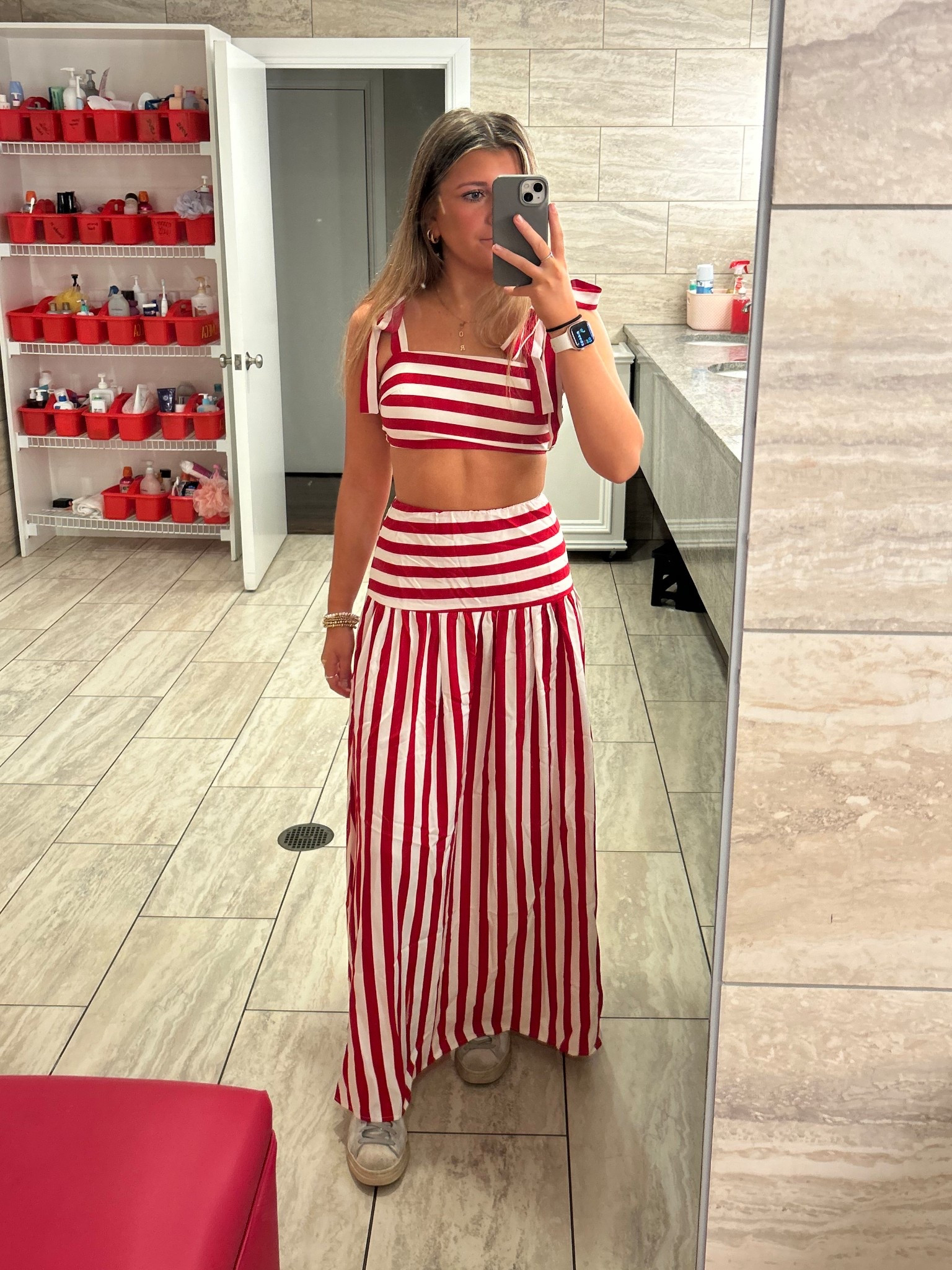 Oklahoma game day outfit idea! Under $25 and got SO many compliments! I’m 5’2 and got the 2/xs and it fit perfect even with sneakers!

#LTKStyleTip #LTKSeasonal #LTKItBag