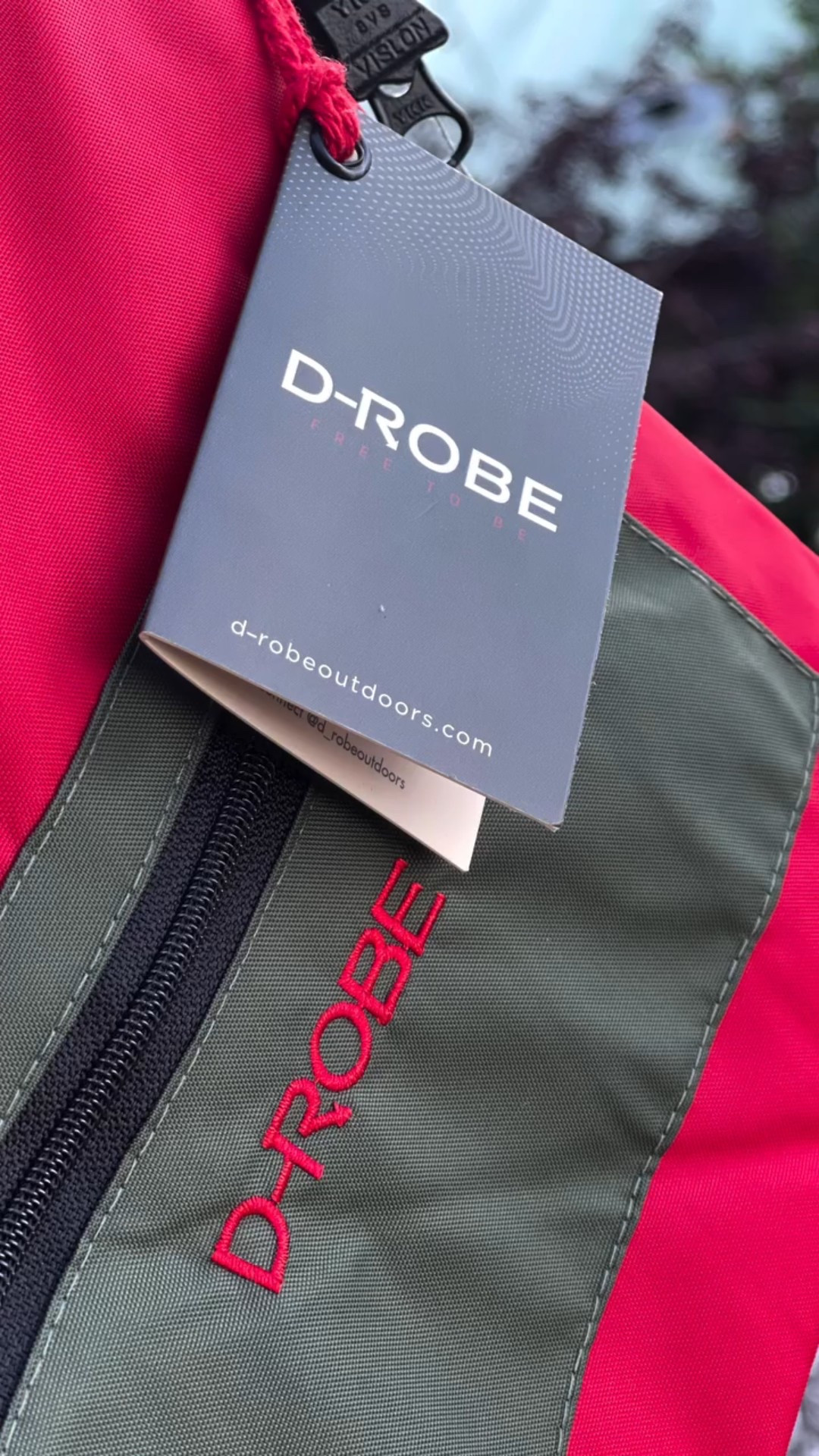 ❄️ Freezing early morning swim practices in Northern California taught me one thing: a warm parka makes all the difference. That’s why the Delta Roam D-Robe Parka immediately stood out.

This isn’t just any winter coat — it’s a waterproof parka with a tightly woven outer shell made from 100% recycled nylon and a soft fleece lining that locks in warmth. Perfect for Idaho winters where cold winds and snow are par for the course.

🐾 As a dog mom, I appreciate the thoughtful design. The two-way zipper makes it easy to reach treats or poop bags from the interior pockets, while the outer pockets keep gloves and essentials ready to go. The adjustable hood is a must for cutting icy winds.

I even turned the hose on it — and it stayed completely dry. This will be my go-to dog walking jacket and everyday outdoor coat when the weather turns rough.

Want all the details? Comment DELTA below and I’ll send you everything you need to know about their entire line of outerwear.

Shop here:
https://www.awin1.com/cread.php?awinmid=59779&awinaffid=1710723

#LTKOver40 #LTKSeasonal #LTKActive