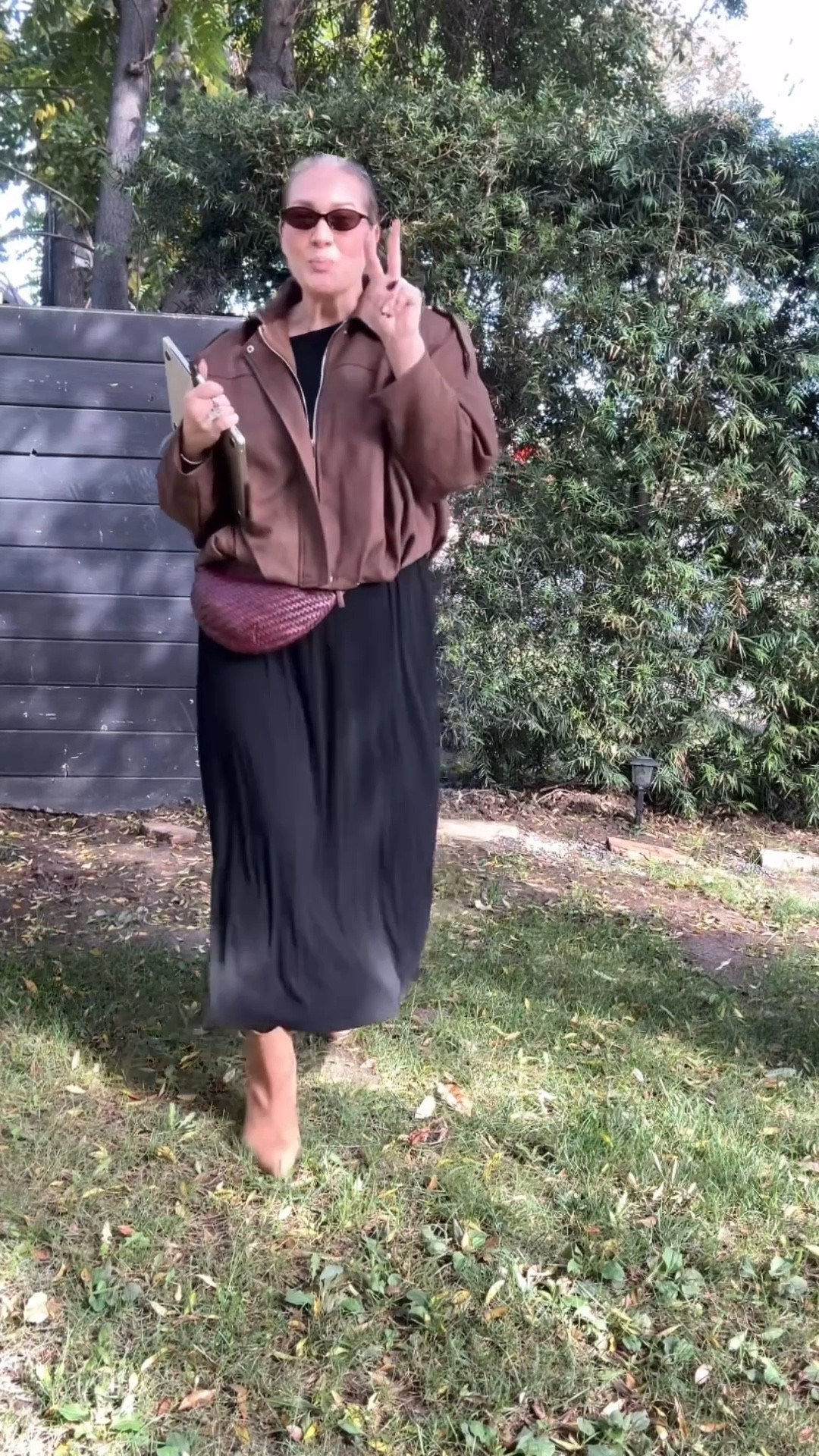 I love starting with a simple base and then layering for fall. #layering #lbd #layeringforfall #whathotgirlsarewearing #losangeles

#LTKStyleTip #LTKMidsize #LTKSeasonal