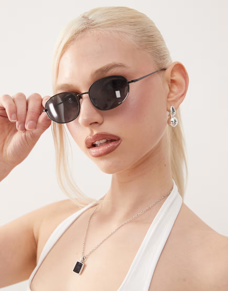 Weekday – Ovale, schwarze Metall-Sonnenbrille | ASOS (Global)