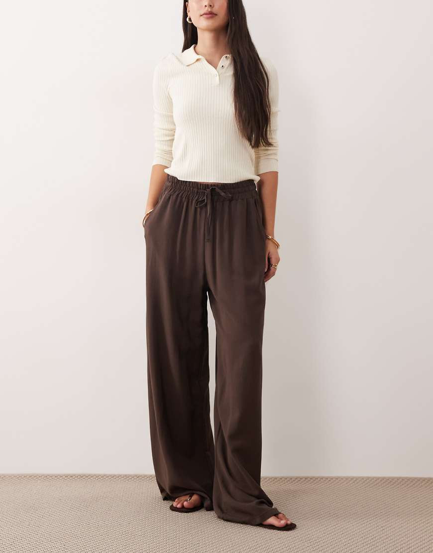 ASOS DESIGN linen blend pull-on drawstring waist wide leg pants in chocolate-Brown | ASOS (Global)