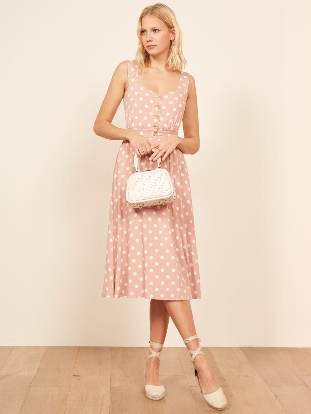 quelles chaussures avec une robe rose